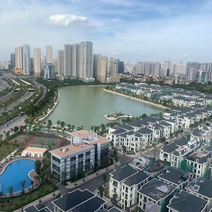 Studio Lake View